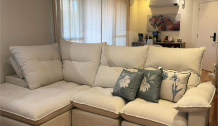 Apartamento à venda com 2 suítes em Jardim Londrina, São Paulo, SP