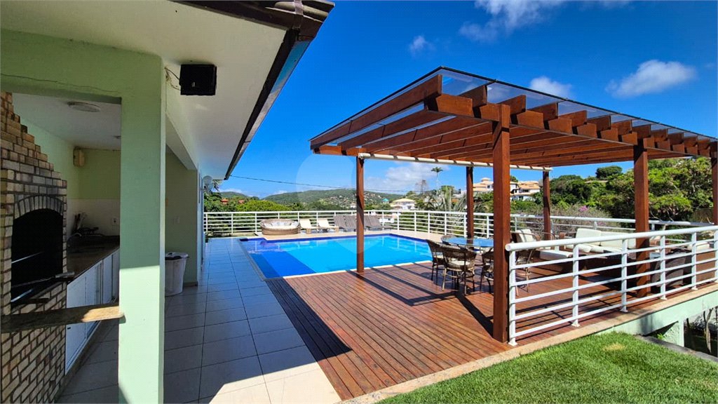 Casa à venda com 6 quartos, sendo 4 suítes, em Ferradura, Armação dos Búzios, RJ