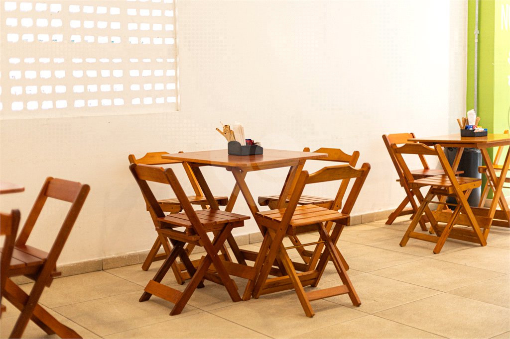 Apartamento à venda com 5 quartos, sendo 4 suítes,  em Parque Reboucas, São Paulo, SP