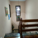 Casa à venda com 4 quartos, sendo 1 suíte, no condomínio Parque Suiça, Caieiras - SP