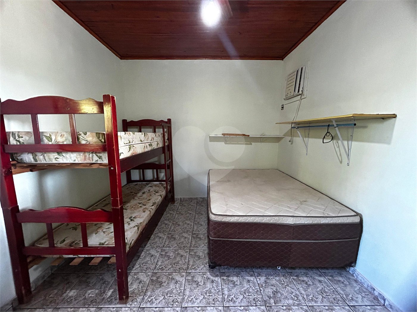 Chácara à venda com 3 quartos, sendo 1 suíte, no Centro, Três Lagoas, MS