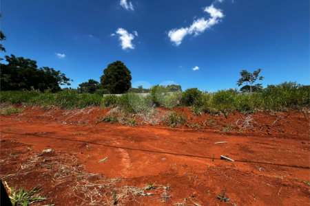 Terreno à venda no condomínio Residencial Quinta das Palmeiras, Itapetininga - SP