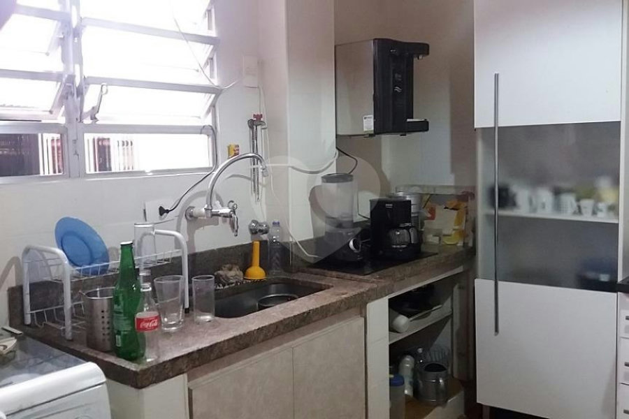 Casa à venda com 6 quartos, sendo 3 suítes, em Jardim São Bento, São Paulo, SP