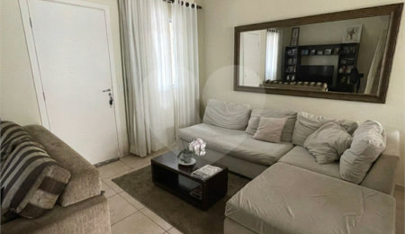 Casa à venda com 3 quartos, sendo 1 suíte, no condomínio Montpellier, Mogi das Cruzes - SP