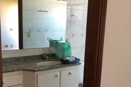 Apartamento à venda com 2 quartos, sendo 1 suíte, no Centro, Araraquara, SP