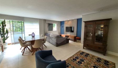 Apartamento à venda com 2 quartos, sendo 1 suíte,  em Vila Andrade, São Paulo, SP