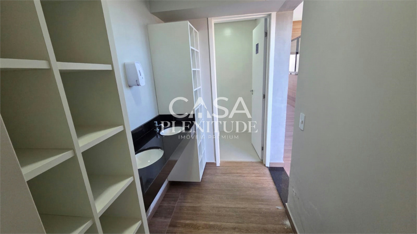 Duplex à venda ou para alugar com 4 quartos, sendo 5 suítes, em Parque Campolim, Sorocaba, SP