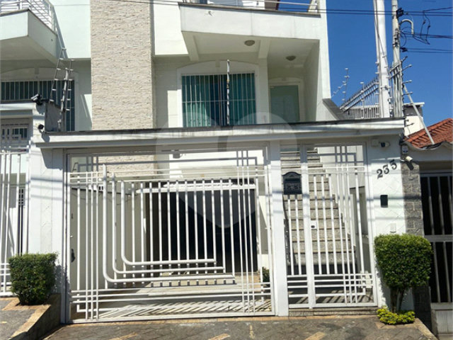 Sobrado à venda com 3 suítes em Santana, São Paulo, SP