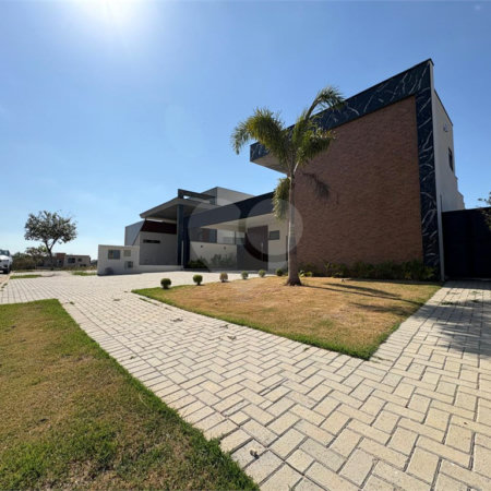 Casa à venda ou para alugar com 4 suítes no condomínio Alphaville Castelo, Itu - SP