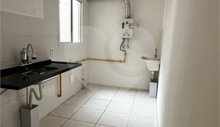 Apartamento à venda com 2 quartos em Santa Cruz, Rio de Janeiro, RJ