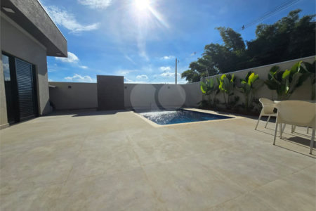 Casa à venda com 3 quartos, sendo 1 suíte, em Residencial Lago dos Ipês, Itapetininga, SP