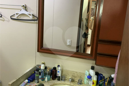 Apartamento à venda com 4 quartos, sendo 1 suíte, em Grajaú, Rio de Janeiro, RJ
