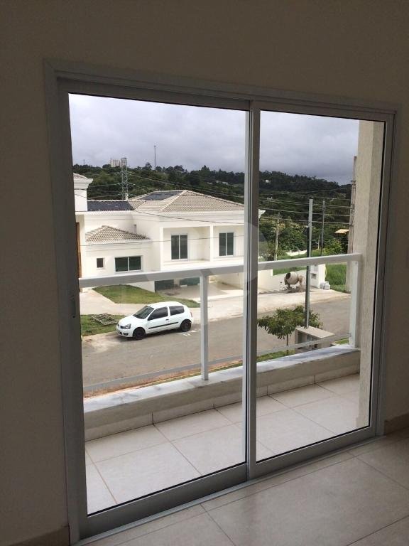 Casa à venda com 4 suítes no condomínio Santa Maria, Cotia - SP