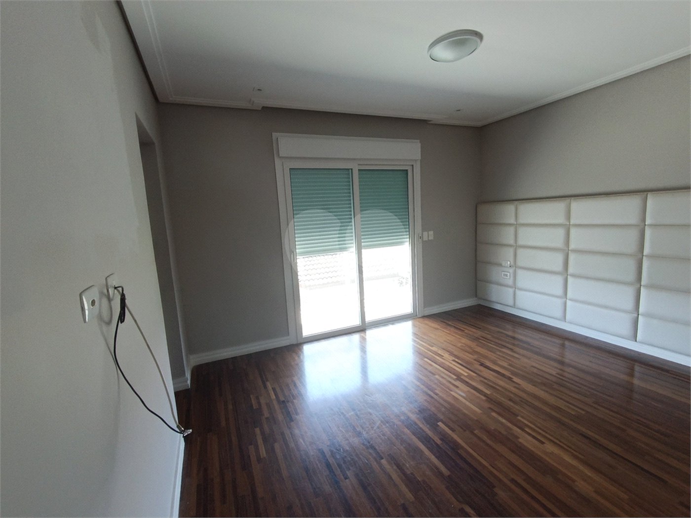Casa à venda com 4 quartos, sendo 2 suítes, no condomínio Terras de Santa Adélia, Vargem Grande Paulista - SP
