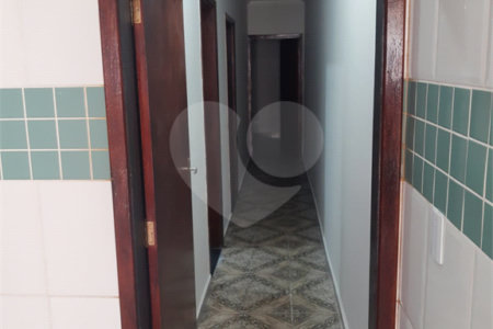 Casa à venda com 4 quartos em Lopes de Oliveira, Sorocaba, SP