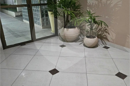 Apartamento à venda com 3 suítes em Santa Teresinha, São Paulo, SP