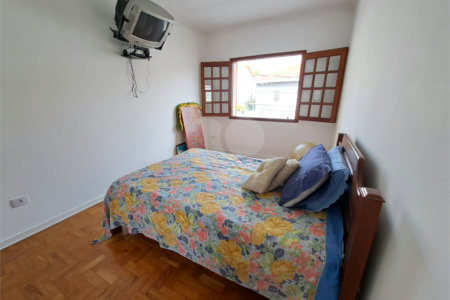 Sobrado à venda com 3 quartos, sendo 1 suíte, em Vila Gomes Cardim, São Paulo, SP