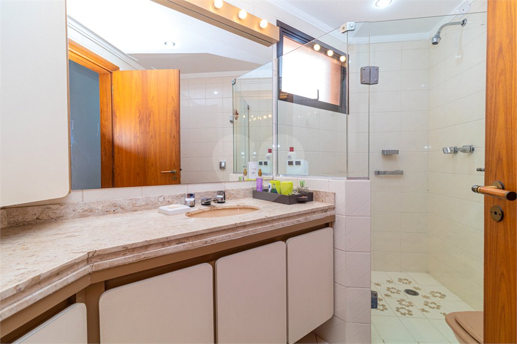 Apartamento à venda com 4 quartos, sendo 2 suítes, em Campo Belo, São Paulo, SP