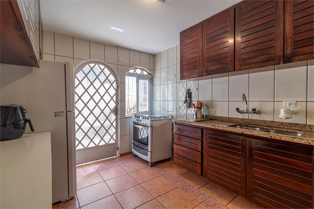 Casa de Vila à venda com 4 quartos, sendo 2 suítes, em Alto da Boa Vista, São Paulo, SP