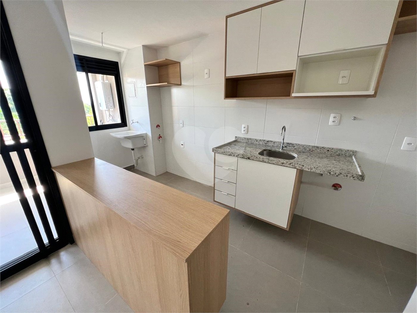 Apartamento à venda com 2 quartos, sendo 1 suíte, em Jardim Maria José, Votorantim, SP