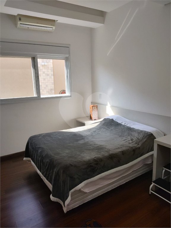 Casa à venda com 3 suítes no condomínio Estância Marambaia, Vinhedo - SP