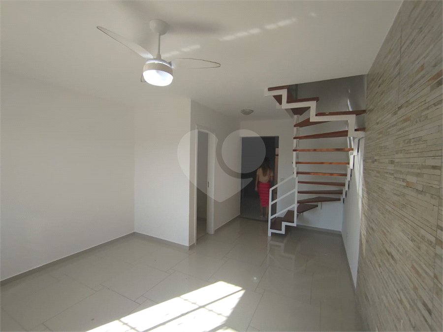 Casa à venda com 2 quartos no condomínio Vila Ajoá, Caieiras - SP
