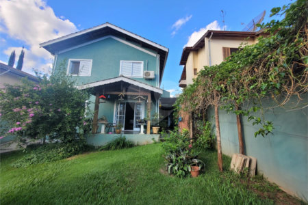 Casa à venda com 3 quartos, sendo 1 suíte, em Itapetinga, Atibaia, SP