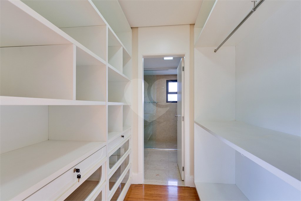 Apartamento para alugar com 4 suítes em Santo Amaro, São Paulo, SP