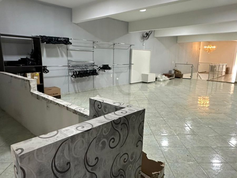 Prédio para alugar em Vila Domingues, Votorantim, SP