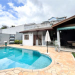 Casa à venda com 4 quartos, sendo 2 suítes,  no condomínio Villaggio Capriccio, Louveira - SP
