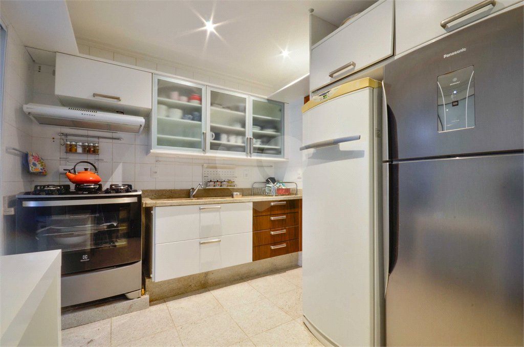 Casa à venda com 5 quartos, sendo 4 suítes, no condomínio Espaço Mobile - Real Parque, São Paulo - SP