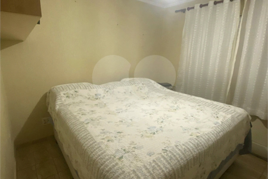 Sobrado à venda com 3 quartos em Santa Teresinha, São Paulo, SP