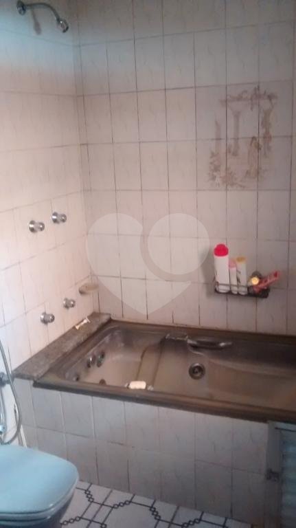 Casa à venda com 4 quartos, sendo 1 suíte, em Parque Vitória, São Paulo, SP