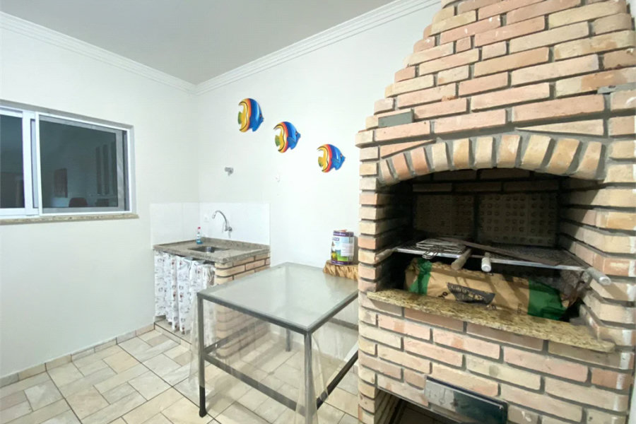 Casa à venda ou para alugar com 3 quartos, sendo 1 suíte,  em Morada da Praia, Bertioga, SP