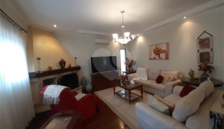 Casa à venda com 4 quartos, sendo 2 suítes, em Jardim Floresta, São Paulo, SP