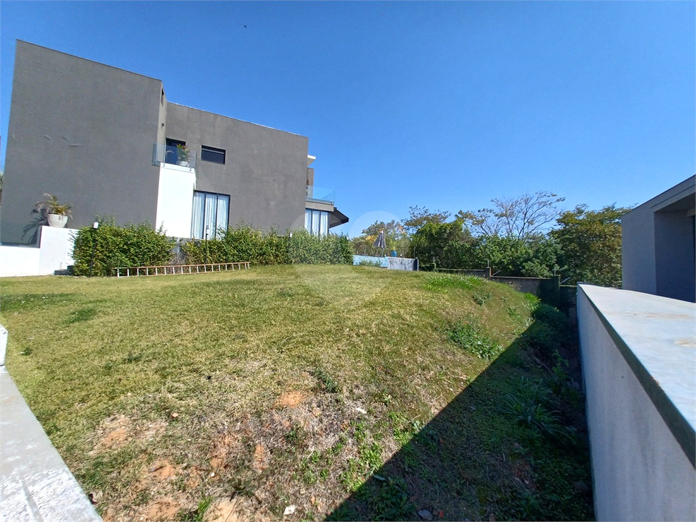 Casa à venda ou para alugar com 3 suítes no condomínio Alphaville Nova Esplanada 1, Votorantim - SP