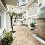 Casa à venda com 3 quartos, sendo 1 suíte, no condomínio Villagio Tramway, São Paulo - SP