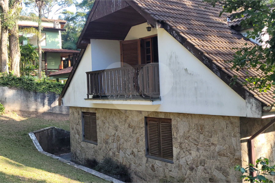 Casa à venda com 3 suítes no condomínio Jardim da Montanha I, Mairiporã - SP