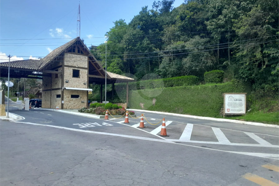 Terreno à venda no condomínio Suíça da Cantareira, Mairiporã - SP
