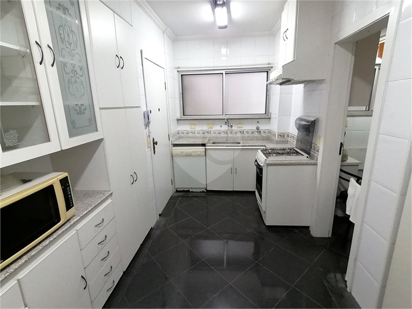 Apartamento à venda com 3 quartos, sendo 1 suíte, em Jardim Paulista, São Paulo, SP