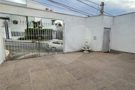 Casa à venda com 3 quartos, sendo 1 suíte,  em Vila Oliveira, Mogi das Cruzes, SP