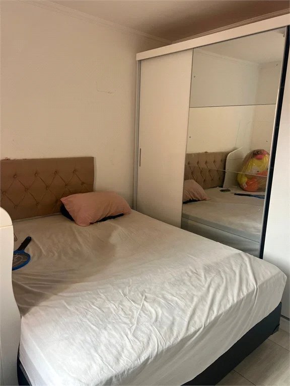 Casa à venda com 2 quartos no condomínio Recanto das Graças, Cotia - SP
