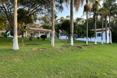 Sítio à venda com 6 quartos, sendo 5 suítes, em Taiaçupeba, Mogi das Cruzes, SP