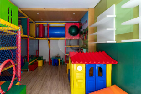 Apartamento à venda com 3 quartos, sendo 1 suíte, em Campo Belo, São Paulo, SP