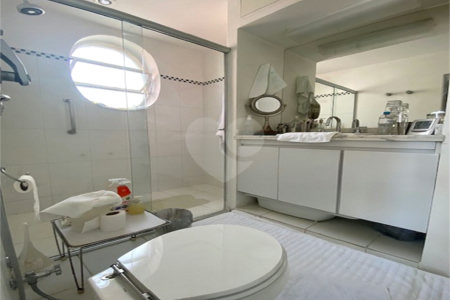Apartamento à venda com 3 quartos, sendo 1 suíte, em Itaim Bibi, São Paulo, SP