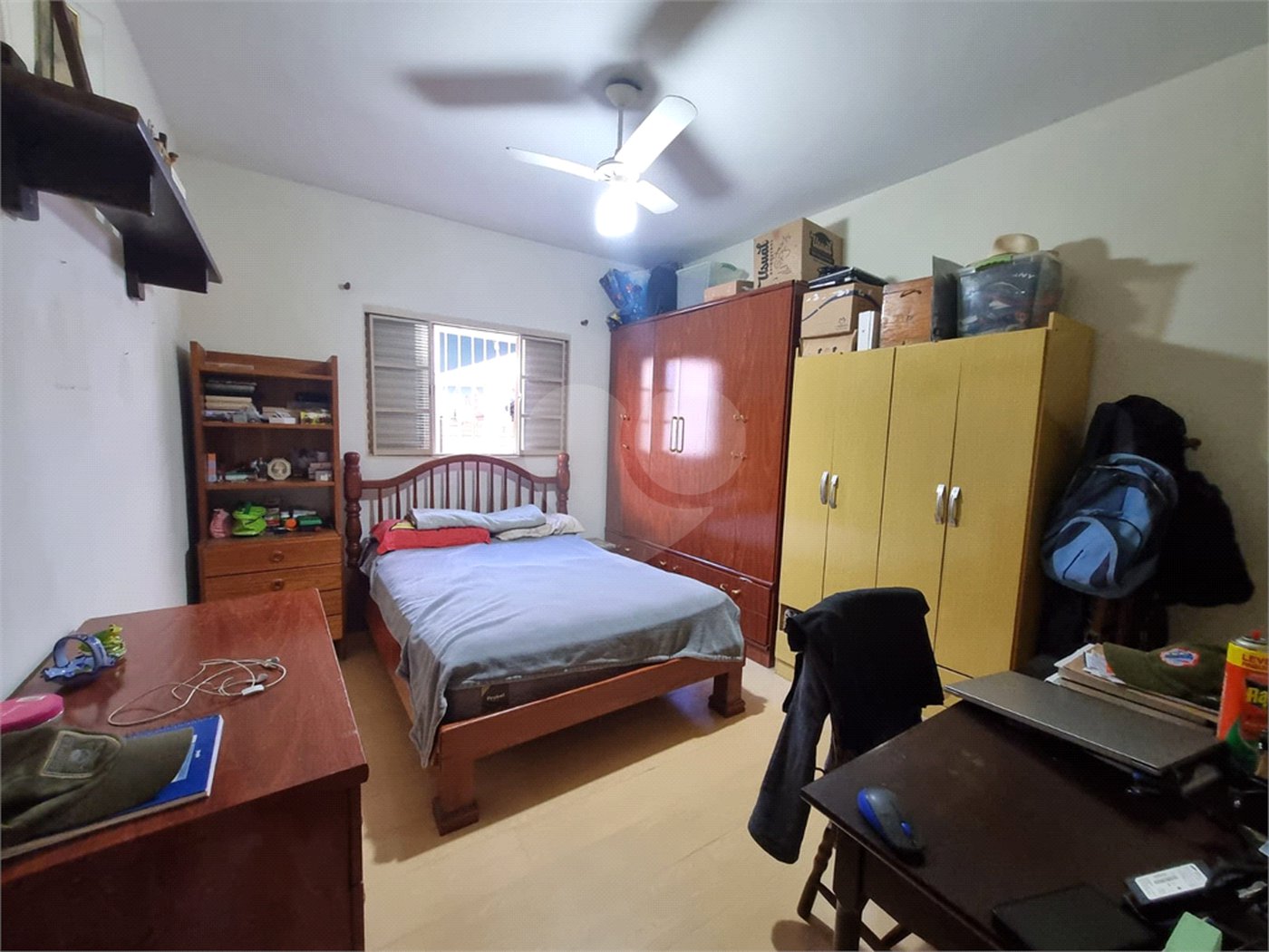 Casa à venda com 4 quartos, sendo 1 suíte,  em Jardim Guarujá, Sorocaba, SP