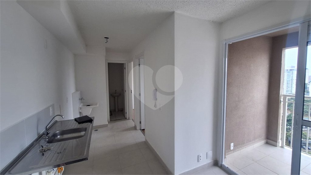 Apartamento à venda com 2 quartos em Parque Industrial Tomas Edson, São Paulo, SP