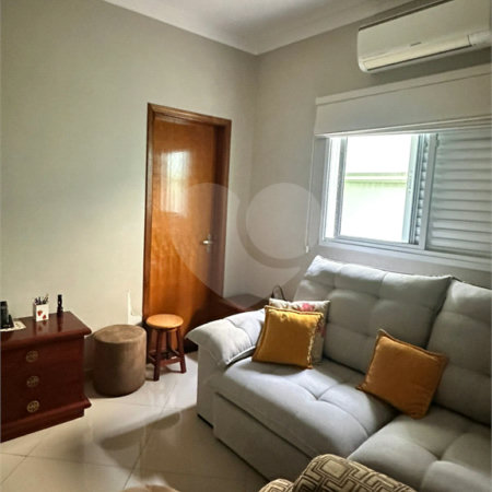 Casa à venda com 3 suítes em Jardim Regina, Indaiatuba, SP