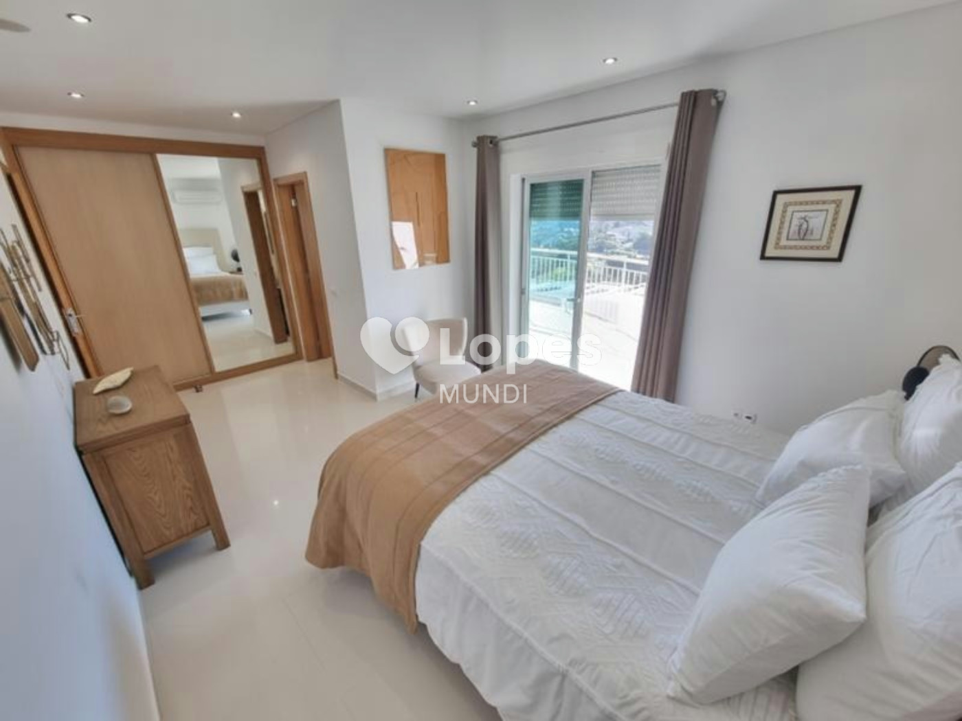 Casa com 4 quartos à venda em Albufeira, Algarve, Portugal – Vista para o mar e piscina