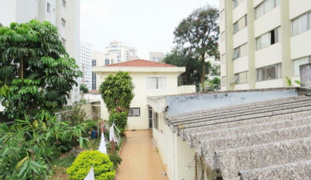 Casa à venda com 4 quartos em Vila Olímpia, São Paulo, SP